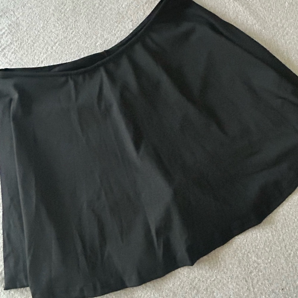 Black Circle Skater Style Skort Swaying Movement Size Large - Picture 2 of 8